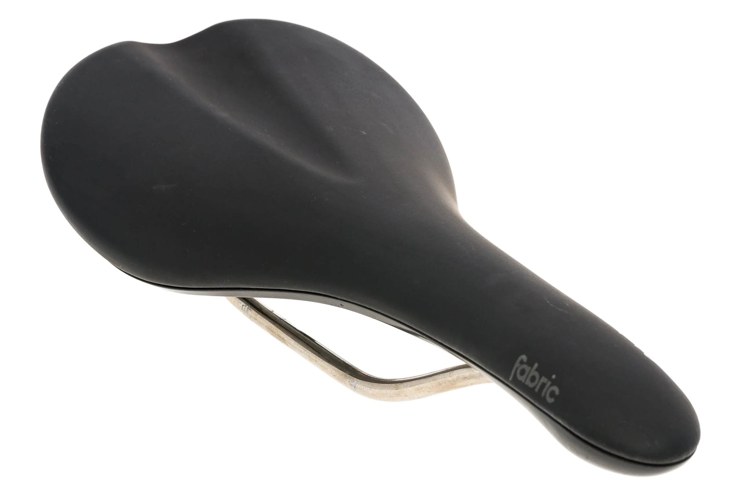 Fabric Scoop Race Shallow Saddle 142mm Titanium Rails Black