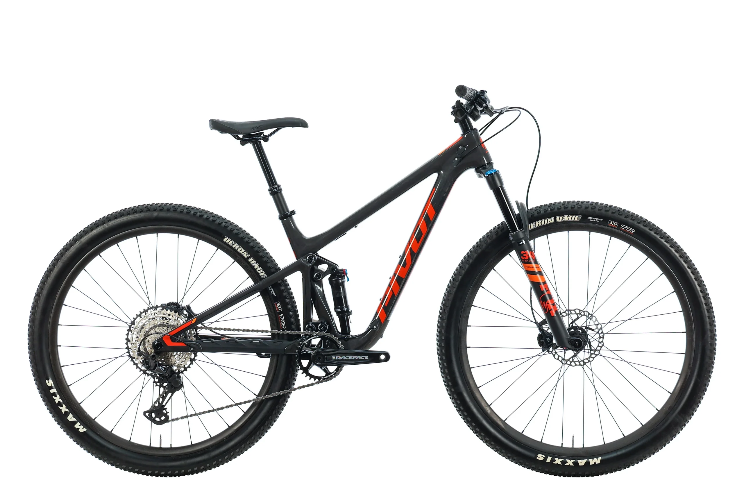 Pivot Mach 4 SL XT Mountain Bike - 2022, Small